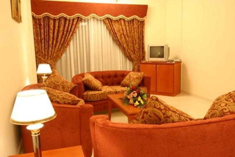 Emirates Palace Hotel Suites Σάρτζα Δωμάτιο φωτογραφία